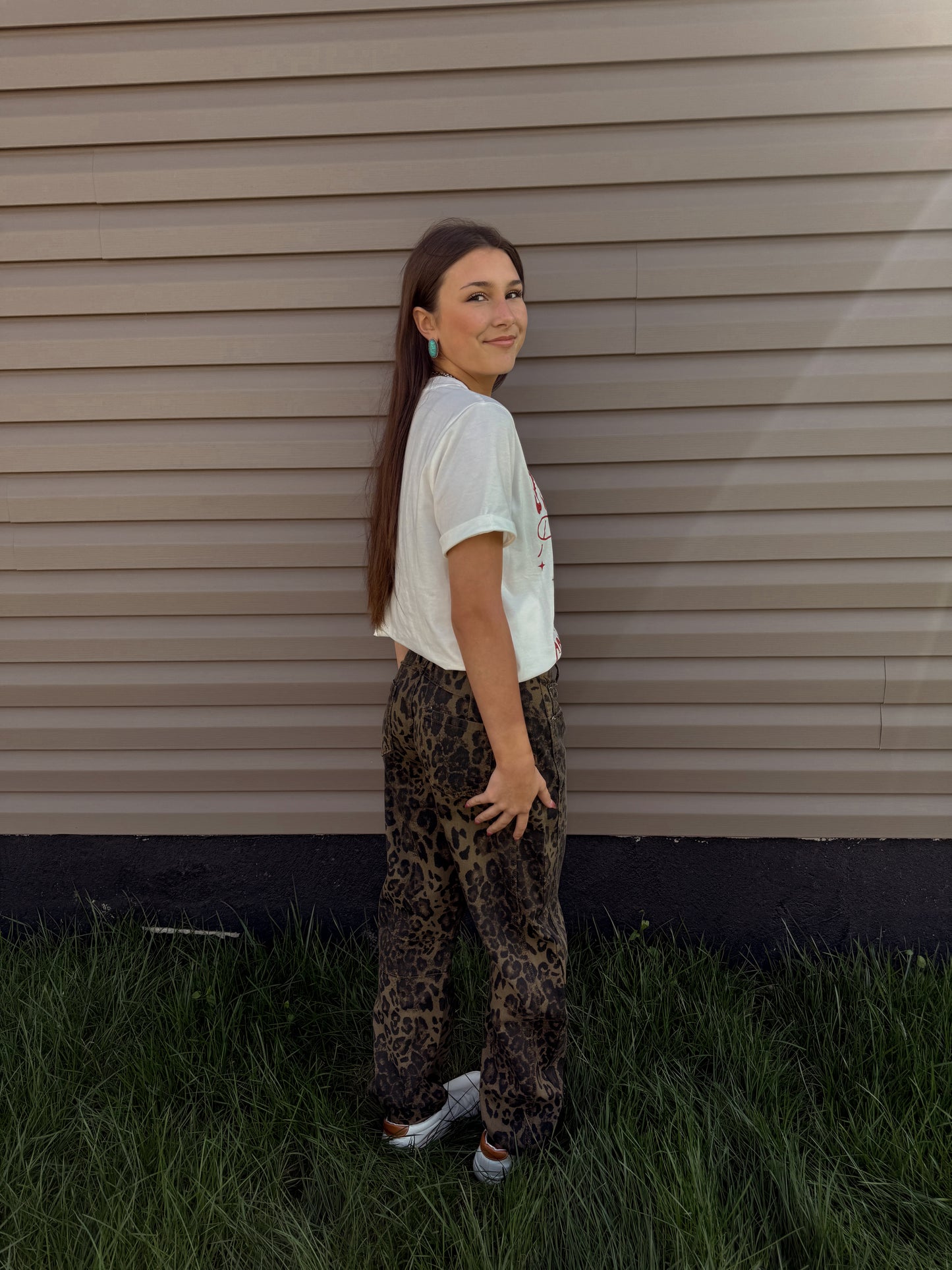 Mid Rise Leopard Barrel Jeans