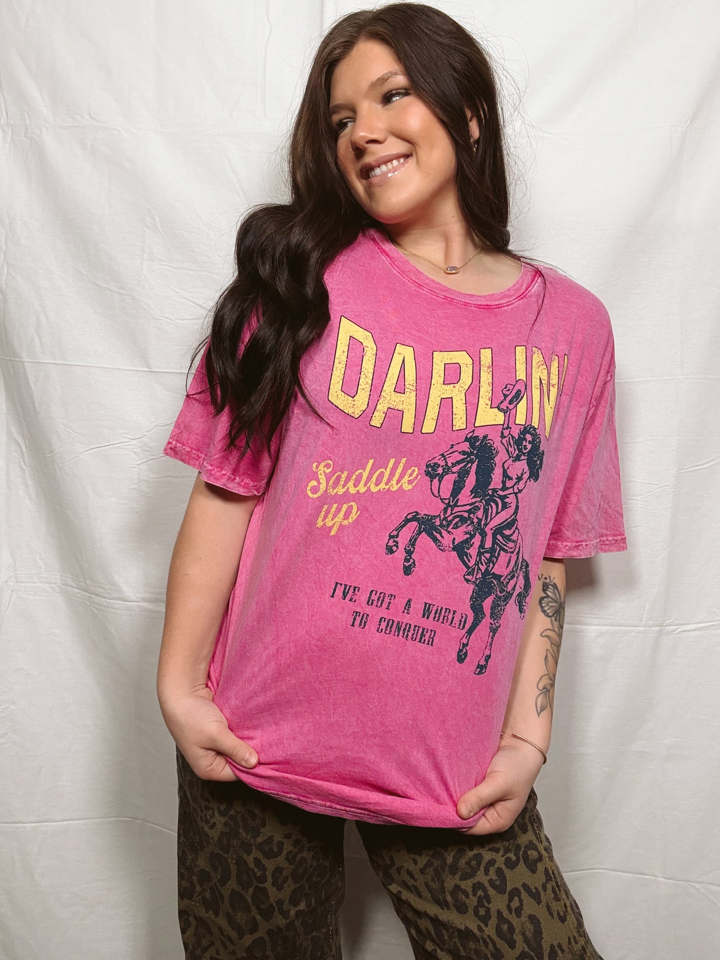 Darlin Graphic Tee